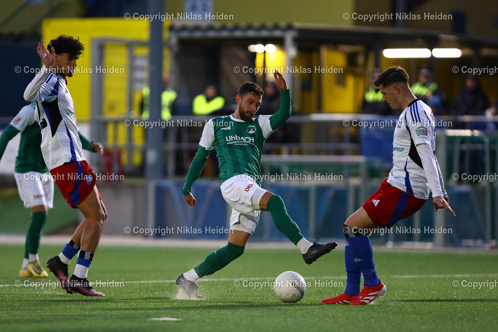 NH_HamburgerSVU21_VfBLübeck _RegionalligaNord_02042025 | #24 Tjark Hildebrandt (Hamburger SV U21), #10 Manuel Farrona Pulido (VfB Lübeck)Fußball I Herren I Regionalliga Nord I Saison 2024-2025 I 28. Spieltag I Hamburger SV U21 - VfB Lübeck I 02.04.2025 I Stadion Hoheluft