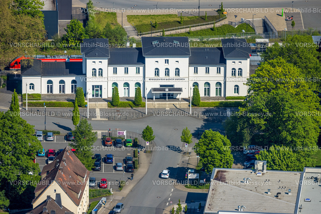 Arnsberg230500559 | Luftbild, Bürgerzentrum Bahnhof Arnsberg, Arnsberg, Sauerland, Nordrhein-Westfalen, Deutschland