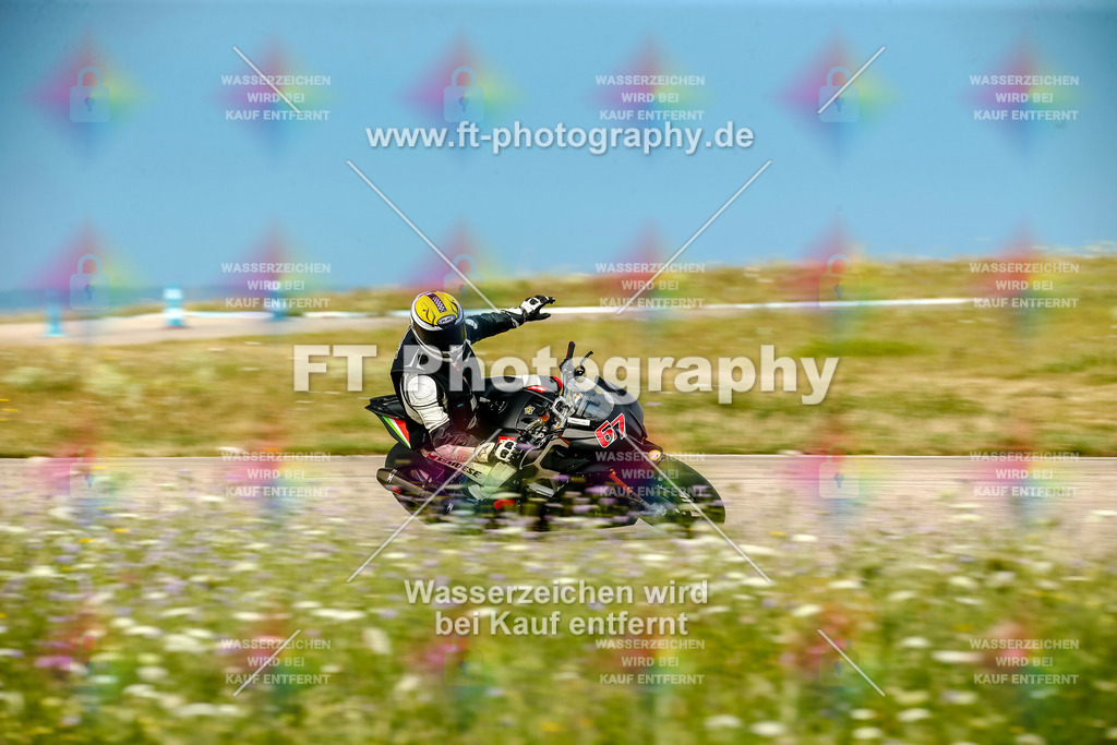 Chambley Juli-0682 | Hier findet Ihr Bilder von Touristenfahrten auf der Nürburgring Nordschleife oder von anderen Veranstaltungen die ich besucht habe. Viel Spass beim Durch Schauen 