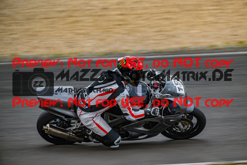 MaZZes_FotoMatrix_230719_1707 | GRUEN