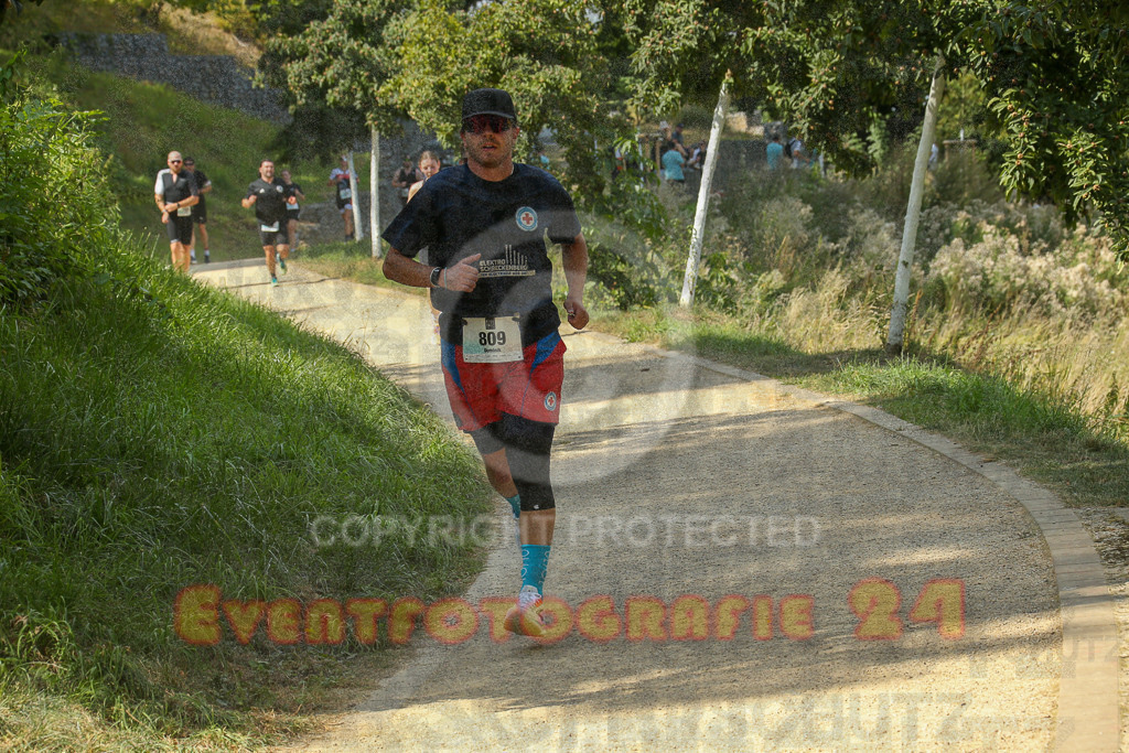 250824_1451_EX1_7815 | Sportfotografie im Rhein-Sieg Kreis, Köln, Bonn, NRW, Rheinland Pfalz, Hessen, etc. Unser Tätigkeitsfeld umfasst den Laufsport vom Volkslauf über den Marathon, Duathlon, Triathon bis zum Ultralauf wie Kölnpfad Ultra oder Schindertrail.