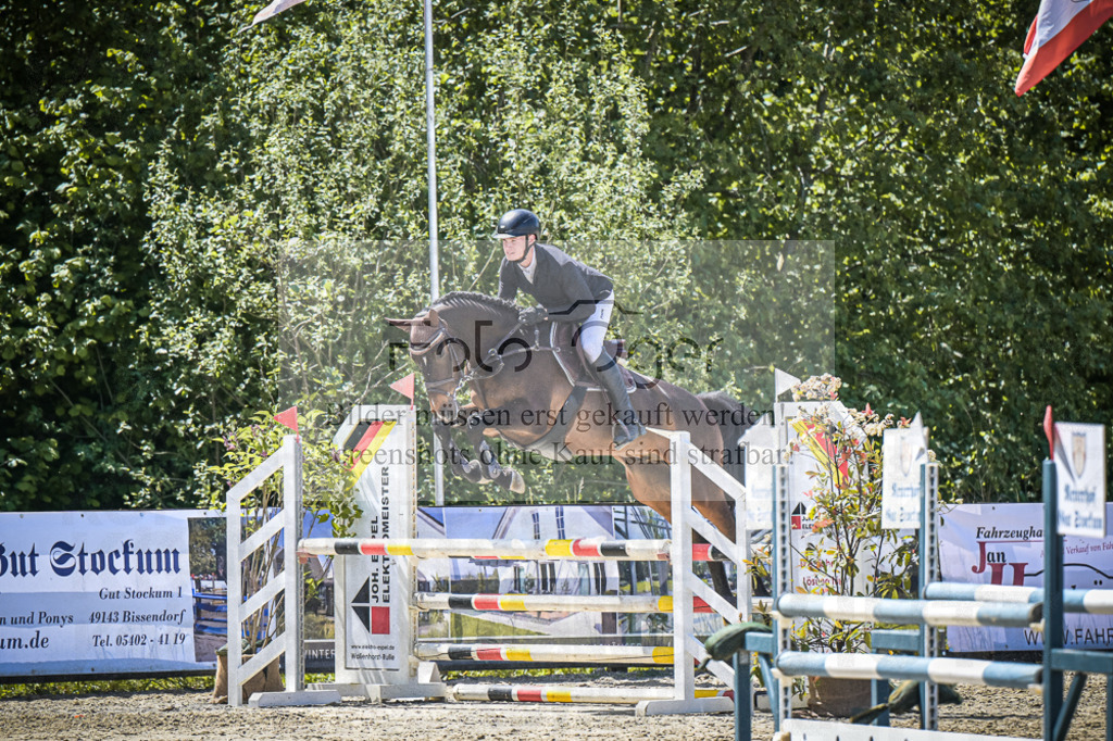DOS_4174 | Entdecke hochwertige Reitturnierfotos von Foto Oger. Professionell, emotional und authentisch – jetzt Lieblingsmomente im Shop bestellen.Deutschlandweite Turnierfotografie. - Realisiert mit Pictrs.com