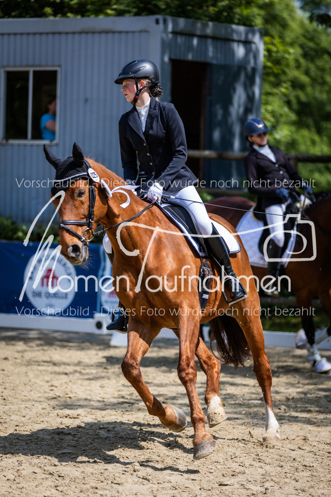 Donop24-EDre-075 | MomenTaufnahmen Pferdesportfotos