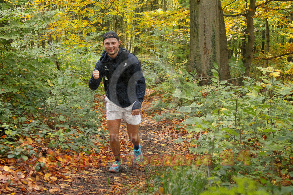 251026_1259_EV4_6285 | Sportfotografie im Rhein-Sieg Kreis, Köln, Bonn, NRW, Rheinland Pfalz, Hessen, etc. Unser Tätigkeitsfeld umfasst den Laufsport vom Volkslauf über den Marathon, Duathlon, Triathon bis zum Ultralauf wie Kölnpfad Ultra oder Schindertrail.