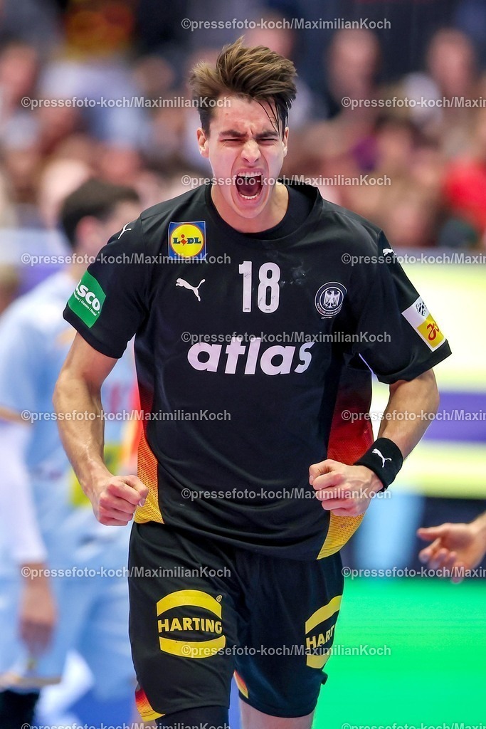 EHF19012602052 | 19.01.2026, Handball, Men's EHF EURO 2026, Deutschland - Spanien, Jyske Bank Boxen in Herning, Dänemark, Preliminary Round:  Julian Köster (Germany #18) jubelnd 