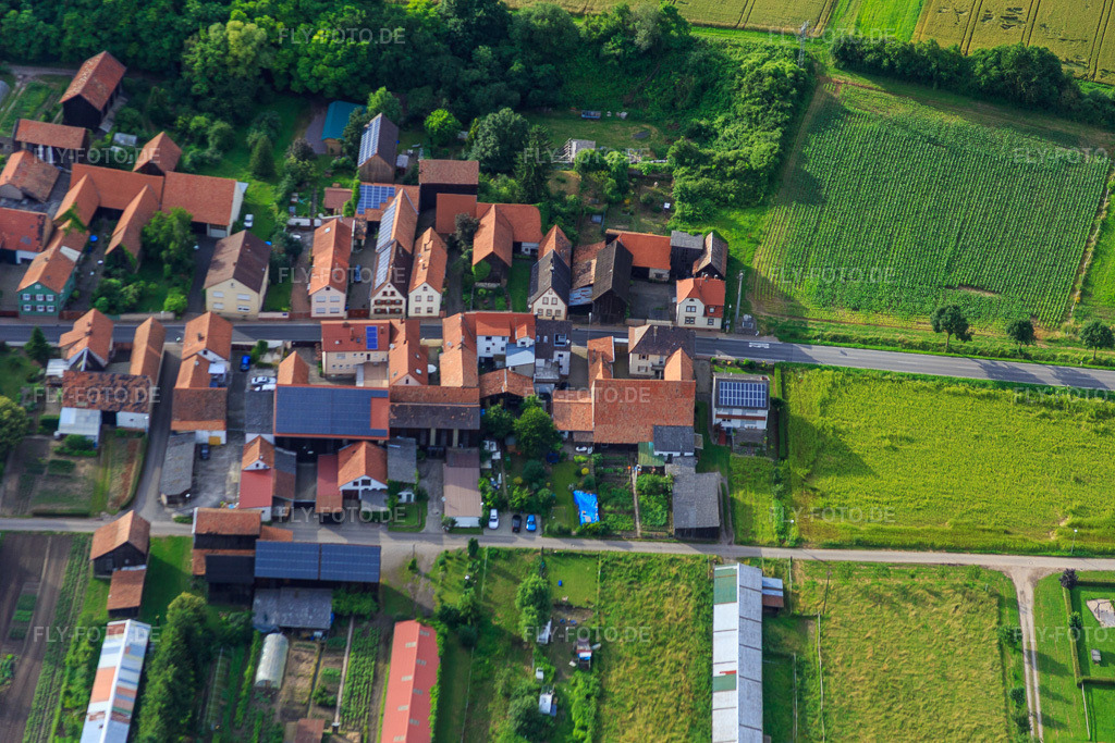Luftbild: Hauptstr in Herxheimweyher im Bundesland Rheinland-Pfalz in Deutschland. Foto: IMG_090048.jpg vom 26.06.2016 durch Werner Riehm/FLY-FOTO.de