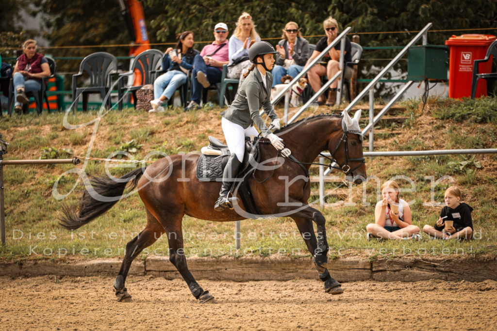 05.SoSpWB00216 | Leoni Ertmer Photography - Realisiert mit Pictrs.com