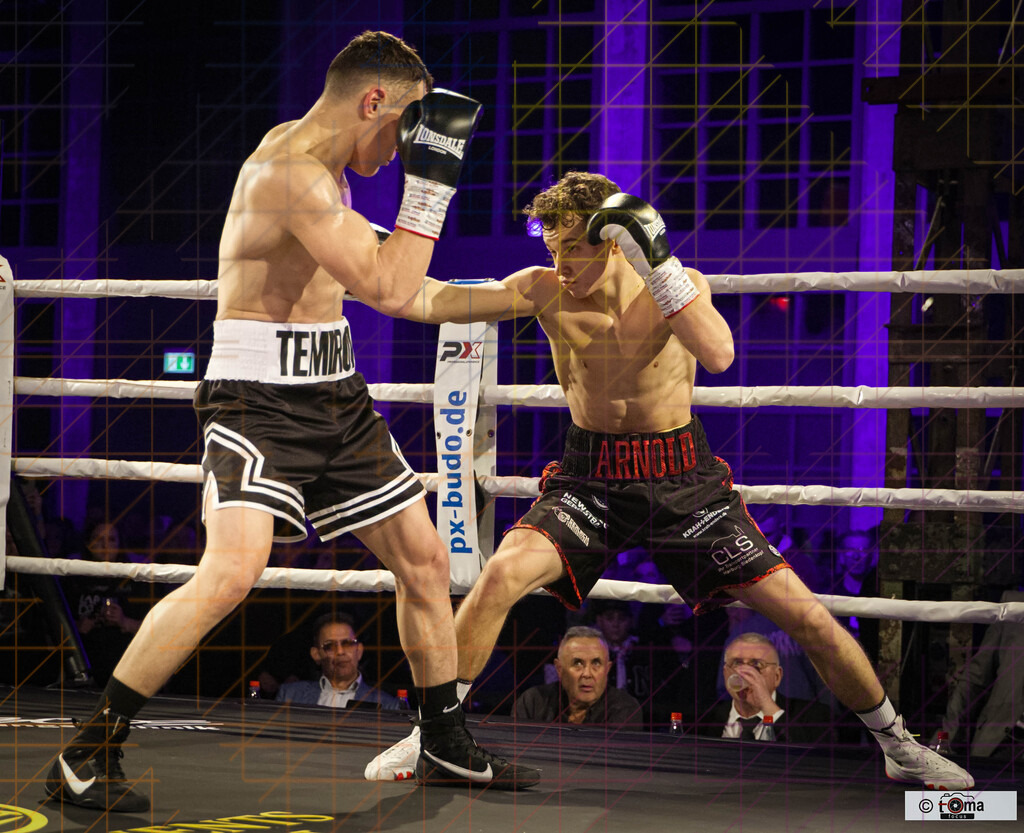 Domenik Arnold erster WM KAmpf 02 2026 tomafocus TB00112 | professionelle Sport- und Eventfotografie von Tomafocus – dynamische Bilder, emotionale Momente und hochwertige Aufnahmen für jeden Anlass. - Realisiert mit Pictrs.com