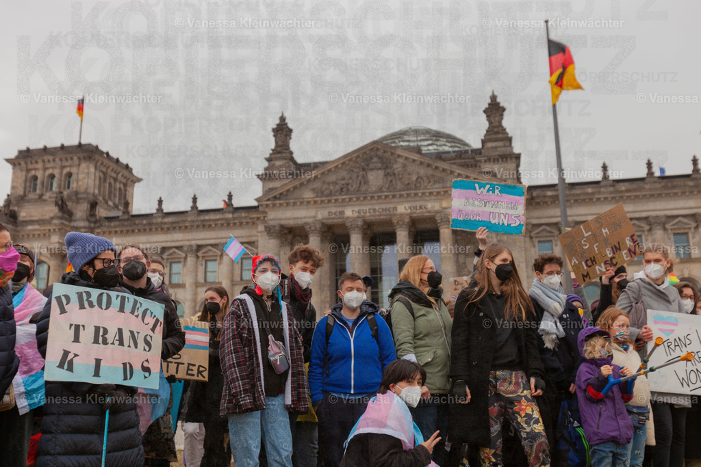  Trans Day Of Visibility Kundgebung 2022 in Berlin | Vanessa Kleinwächter - Realisiert mit Pictrs.com