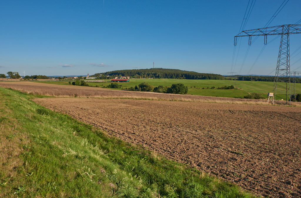 Blick zum Platzdorf Brockau und zum Kuhberg 01 | Bedeutsame Landschaften Deutschlands - Realisiert mit Pictrs.com