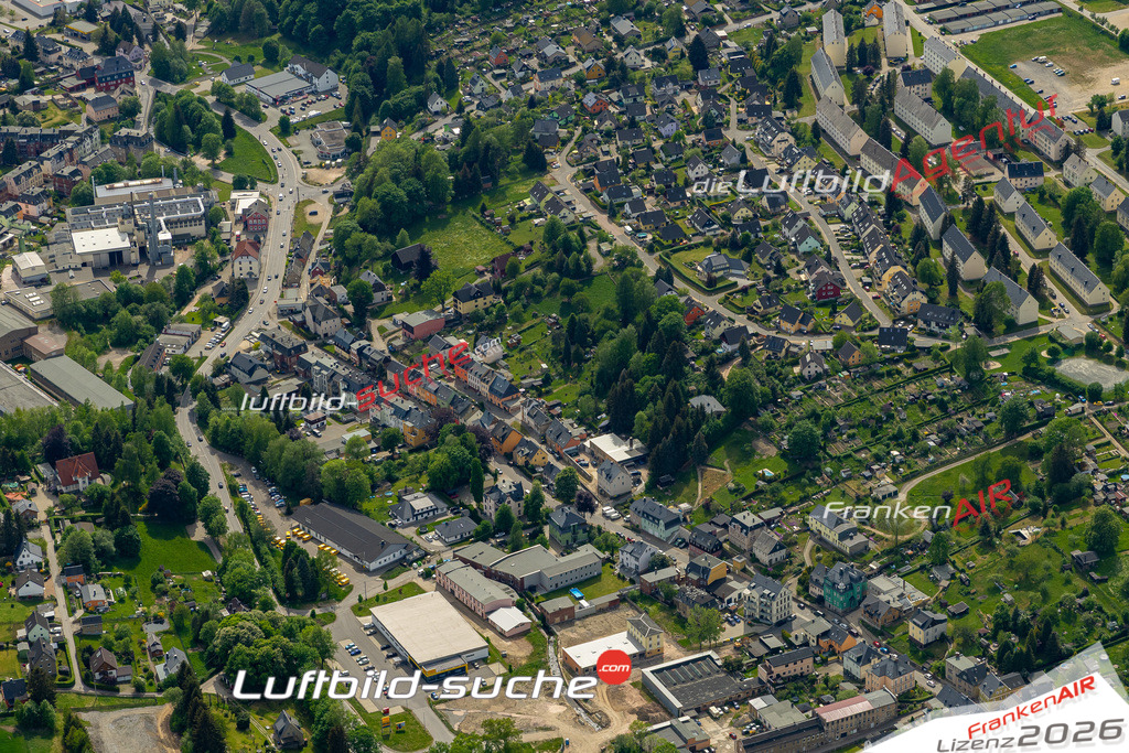 Das Luftbild der Stadt Lößnitz wurde 2022 vom Flugzeug heraus erstellt (keine Drohnen-Aufnahmen) Aufnahmehöhe ca.450 Meter- hohe Bildauflösung und Druck-Qualität. Garantiert!