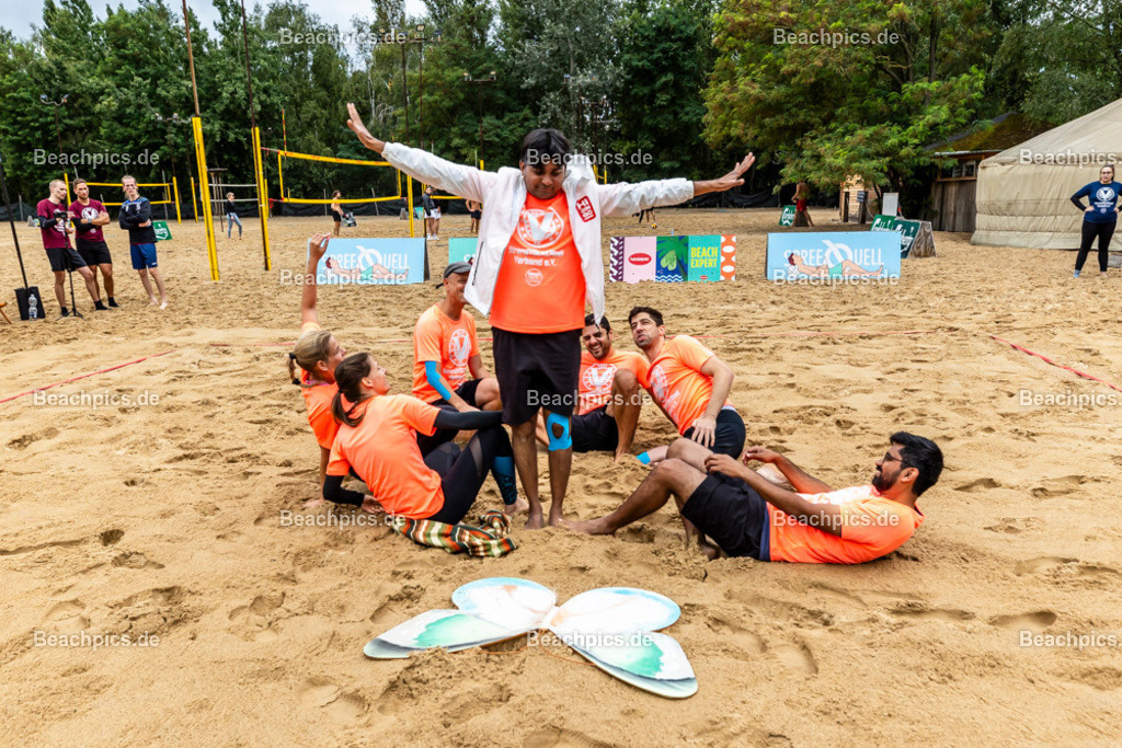 2025-200080364-Strandvölkerball-WM_1 |  23.08.2025; Berlin Foto: Gerold Rebsch - www.beachpics.de