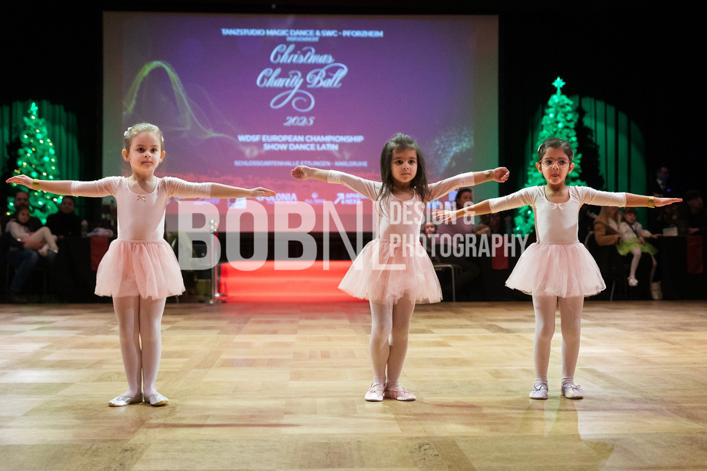 EM Showdance | Ettlingen - 20.12.2025: EM Showdance in Ettlingen (Schlossgartenhalle), Germany. Photo by: BobNL design &amp; photography - Realisiert mit Pictrs.com