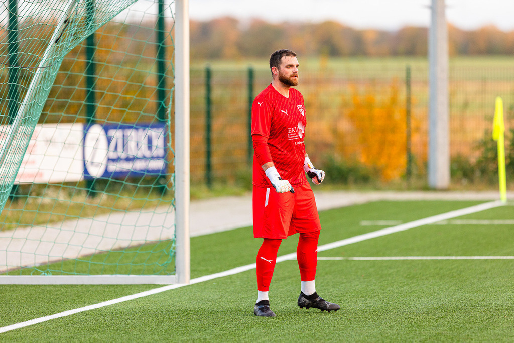 SG Morshausen - FC Karbach II | Sportfotografie Hermann-Josef Stoffel - Realisiert mit Pictrs.com