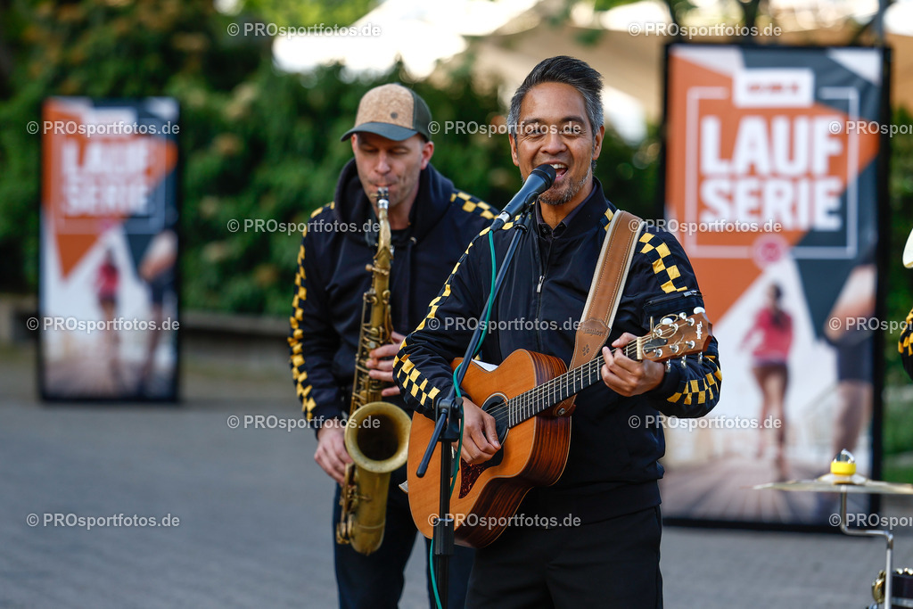 16. OBI Nachtlauf des ASV Koeln; Koeln, 17.05.23 | Impressionen vom 16. OBI Nachtlauf des ASV Koeln am 17.05.23 an Rheinpromenade und Tanzbrunnen in Koeln (Deutschland). Foto: BEAUTIFUL SPORTS/Ulrich Fassbender