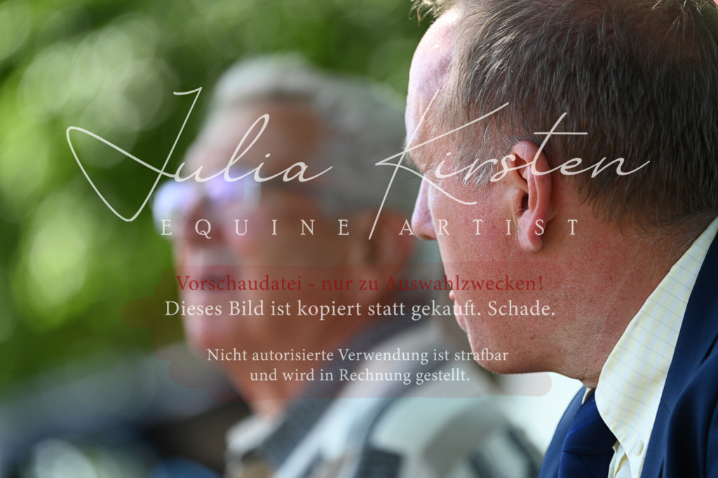 DSC_1805 | Pferde- und Turnierfotografie in Westsachsen. Pferdeportraits, Auftragszeichnungen und intuitive Kunst.