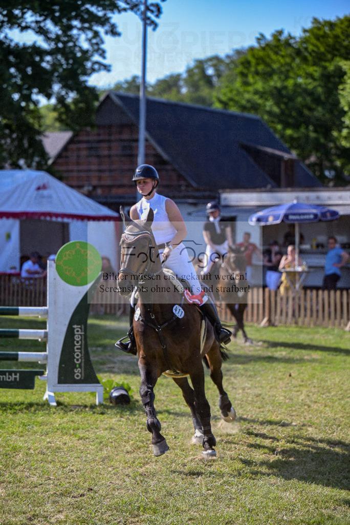 Reitturnier Voxtrup | Entdecke hochwertige Reitturnierfotos von Foto Oger. Professionell, emotional und authentisch – jetzt Lieblingsmomente im Shop bestellen.Deutschlandweite Turnierfotografie. - Realisiert mit Pictrs.com