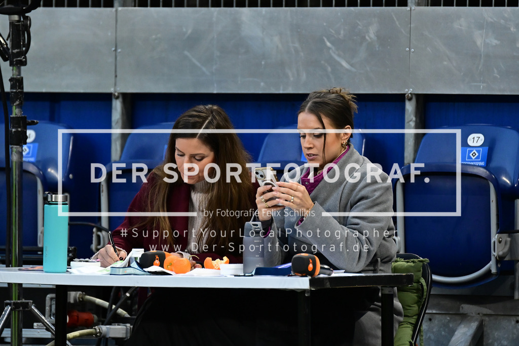 Fußball I Frauen I Saison 2025-2026 I Bundesliga I 8. Spieltag I Hamburger SV - Eintracht Frankfurt I 27067 | Der Sportfotograf. - Realized with Pictrs.com