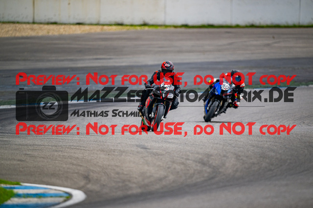 MaZZes_FotoMatrix_240702_6007705_8804 | ROT