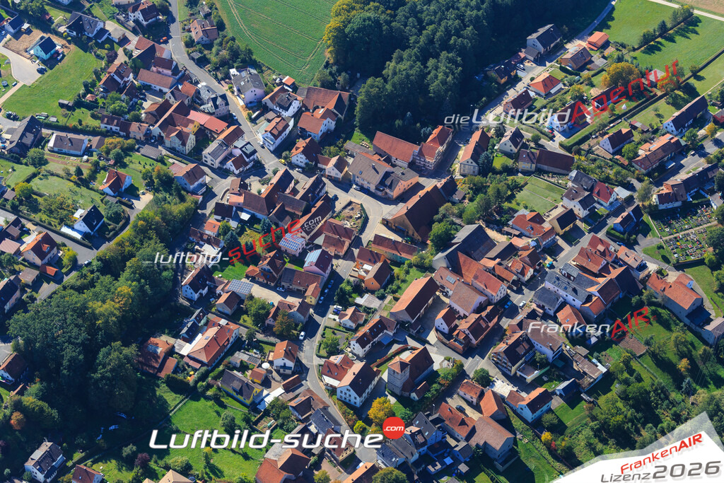 Luftbild von Graefenholz Rentweinsdorf - Luftaufnahme wurde 2015 von https://frankenair.de mittels Flugzeug (keine Drohne) erstellt - die Geschenkidee