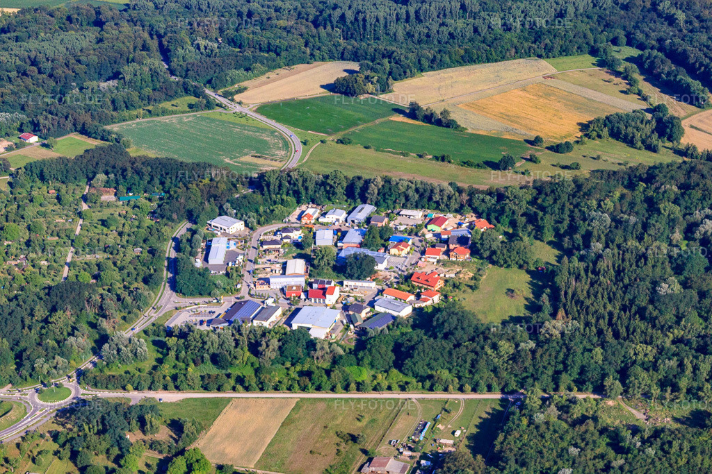 Luftbild: Gewerbegebiet Mittelwegring in Jockgrim im Bundesland Rheinland-Pfalz in Deutschland. Foto: IMG_42560.jpg vom 27.06.2011 durch Werner Riehm/FLY-FOTO.de