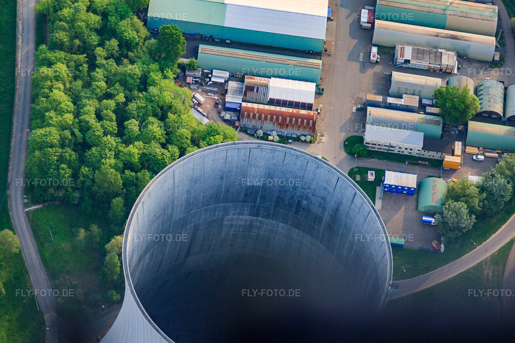 Luftbild: Blick in die Kühltürme des KKW in Philippsburg im Bundesland Baden-Württemberg in Deutschland. Foto: IMG_40424.jpg vom 24.04.2011 durch Werner Riehm/FLY-FOTO.deAuflösung des Originals: 4752 x 3168 px