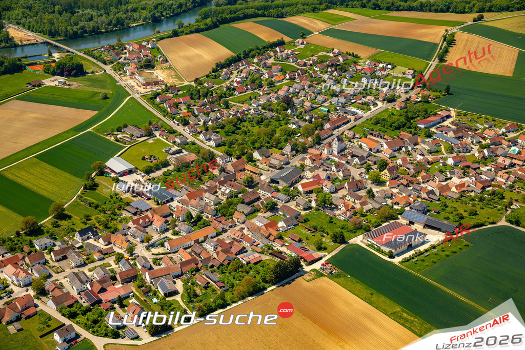 Klassische Luftaufnahme ohne Drohne zeigt:Bruck bei Marxheim - Die Luftbildaufnahme wurde 2025 vom UL-Flugzeug heraus erstellt ( keine Drohne ) - Hochauflösende Luftaufnahme -Nicht vergleichbar mit Google Maps oder Satelittenbilder- Die Geschenkidee !Mit Lizenz und Bildrechte bestellbar