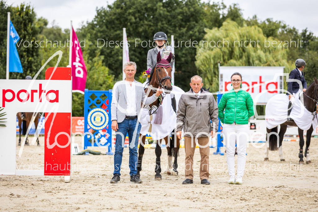 BHO-2PhSpr-M-5-2433 | MomenTaufnahmen Pferdesportfotos