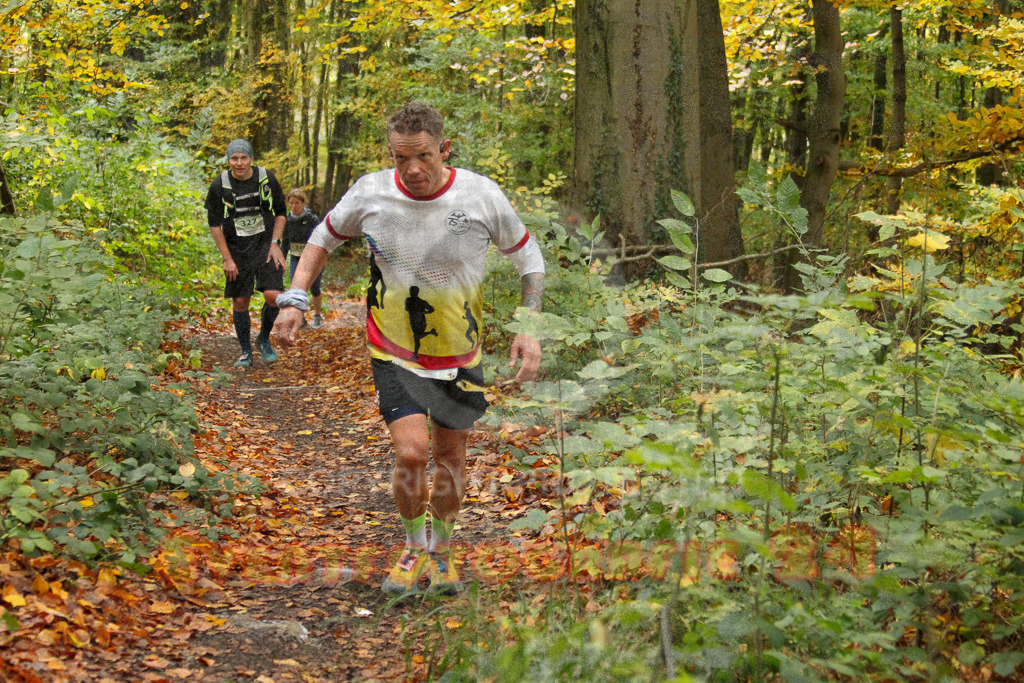 251026_1320_EV4_6809 | Sportfotografie im Rhein-Sieg Kreis, Köln, Bonn, NRW, Rheinland Pfalz, Hessen, etc. Unser Tätigkeitsfeld umfasst den Laufsport vom Volkslauf über den Marathon, Duathlon, Triathon bis zum Ultralauf wie Kölnpfad Ultra oder Schindertrail.