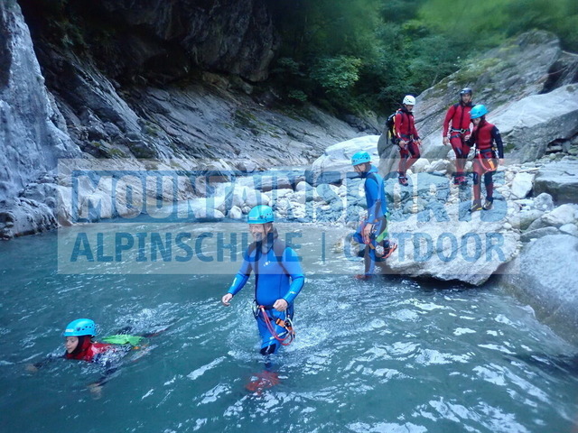 P8150074 | Bestelle die Bilder deines Berg- oder Wasser-Abenteuers mit Mountain Sports bequem von zu Hause aus direkt über unseren Online Fotoshop von pictrs.com. - Realisiert mit Pictrs.com