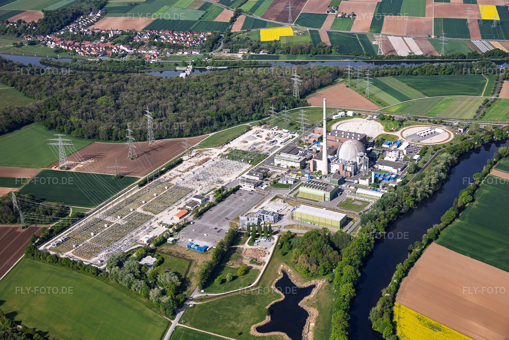 Luftbild: Stillgelegtes Kernkraftwerk Grafenrheinfeld der Preussenelektra GmbH am Mainufer mit Castorenlager in der 