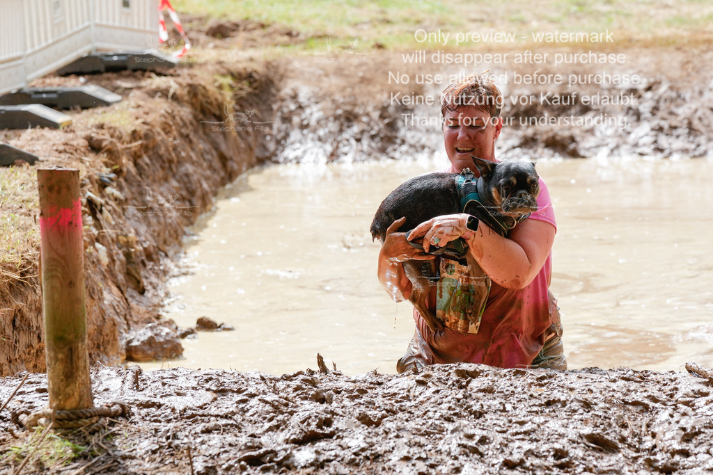 Schlamm_mit_Hund (355 von 460) | stephaniefillaphotographie - Realisiert mit Pictrs.com