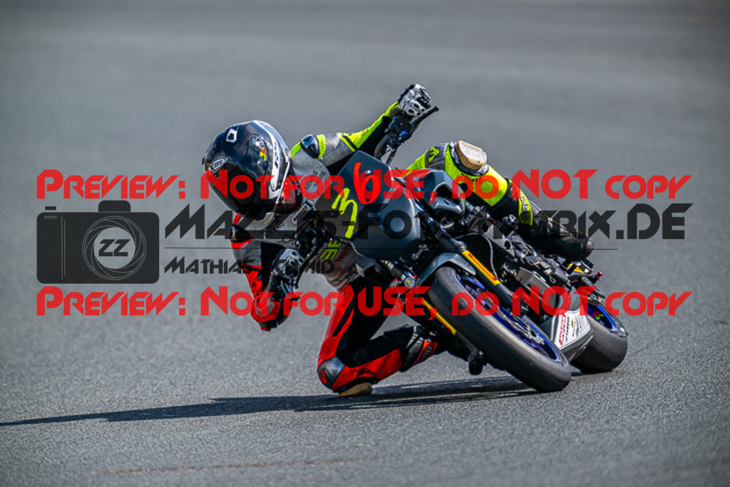 MaZZes_FotoMatrix_220522_5891 | Fotograf Mathias Schmid
Sportfotograf,
Eventfotograf,
Hochzeitsfotograf,
Portraitfotograf