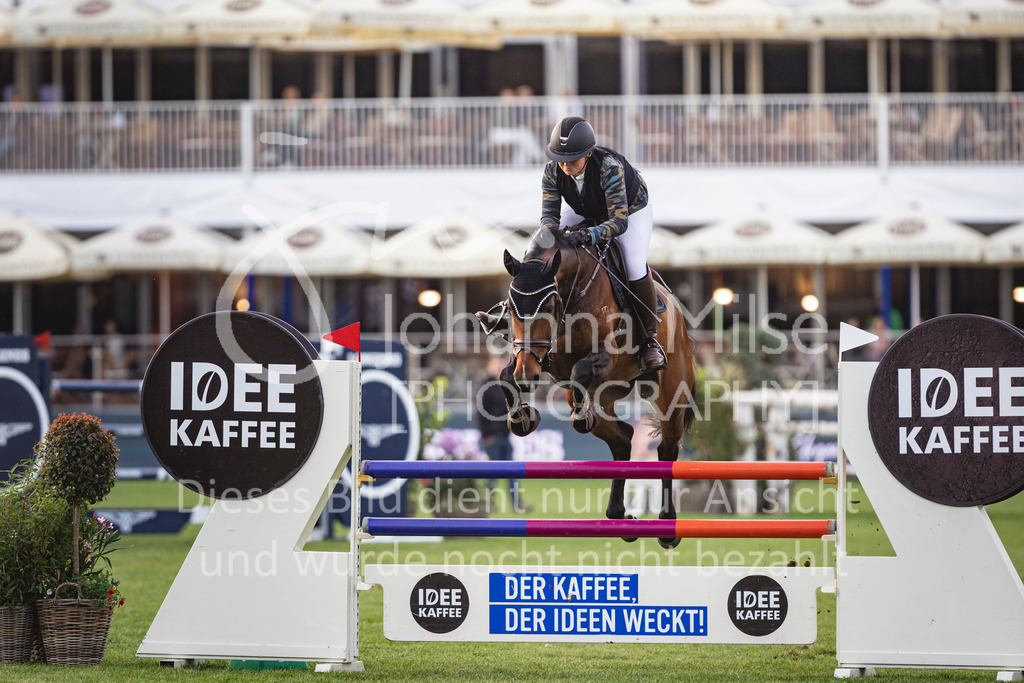 240510_Hamburg_Amateur-Small-343 | Deine schönsten Turniermomente als professionelle Fotos! Entdecke hochwertige Pferdesport-Fotografie im Online-Shop. Jetzt Fotos finden & bestellen!