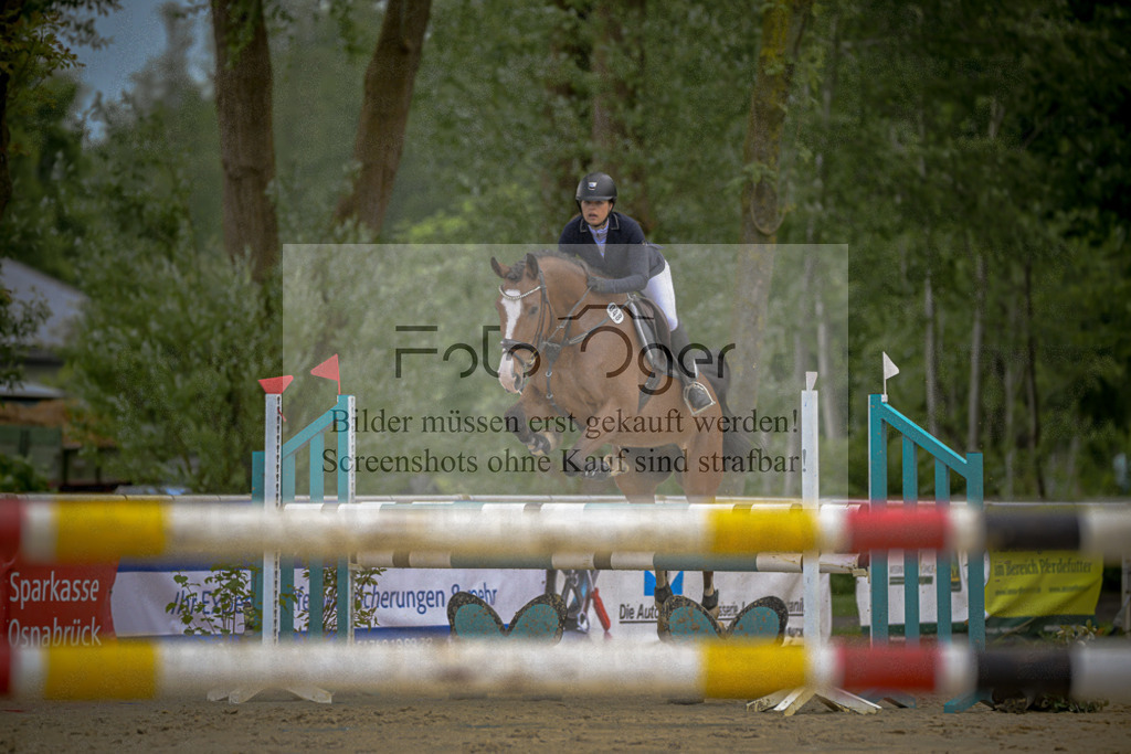 20240505-DOS_8334 | Entdecke hochwertige Reitturnierfotos von Foto Oger. Professionell, emotional und authentisch – jetzt Lieblingsmomente im Shop bestellen.Deutschlandweite Turnierfotografie. - Realisiert mit Pictrs.com
