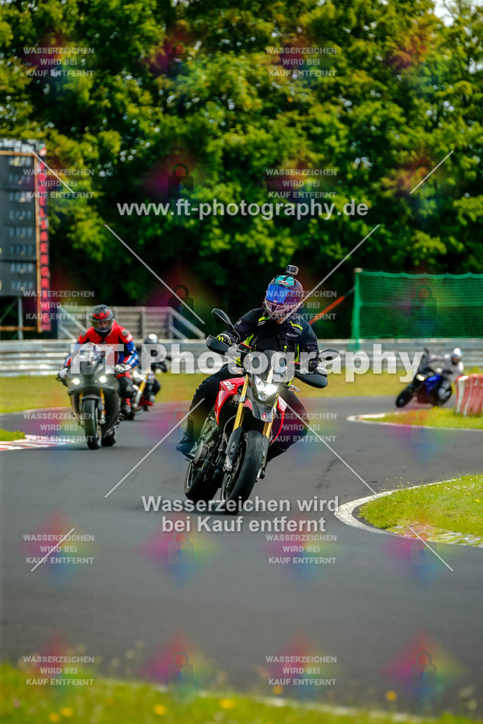 VBK-4794 | Hier findet Ihr Bilder von Touristenfahrten auf der Nürburgring Nordschleife oder von anderen Veranstaltungen die ich besucht habe. Viel Spass beim Durch Schauen 