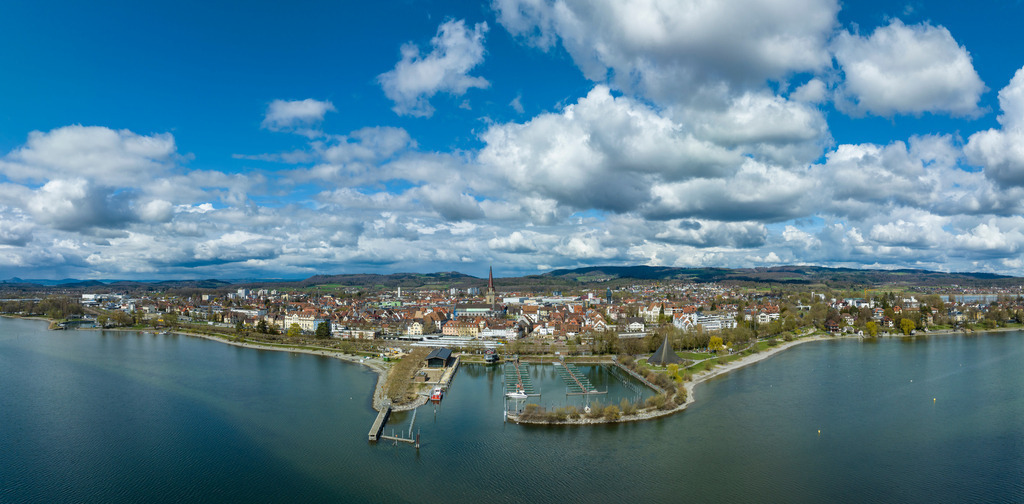 Radolfzellbilder_0351 | Blick zum Wäschbruckhafen mit der Stadt Radolfzell - Realisiert mit Pictrs.com