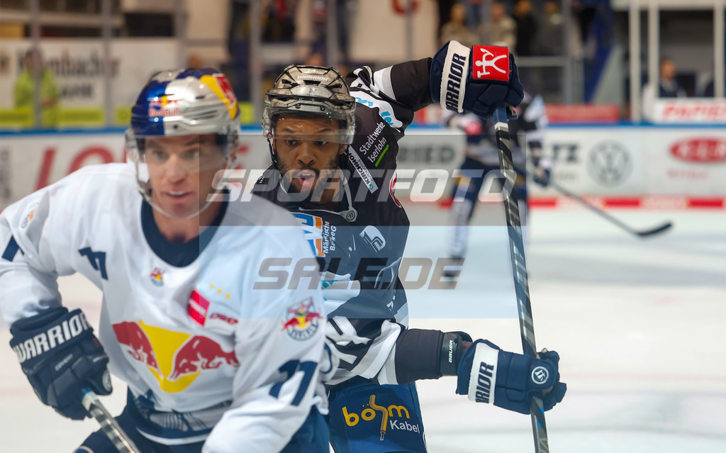 Iserlohn Roosters - Red Bull Muenchen | Sena Acolatse #14 (Iserlohn Roosters)
DEL: Iserlohn Roosters - Red Bull Muenchen - Realisiert mit Pictrs.com