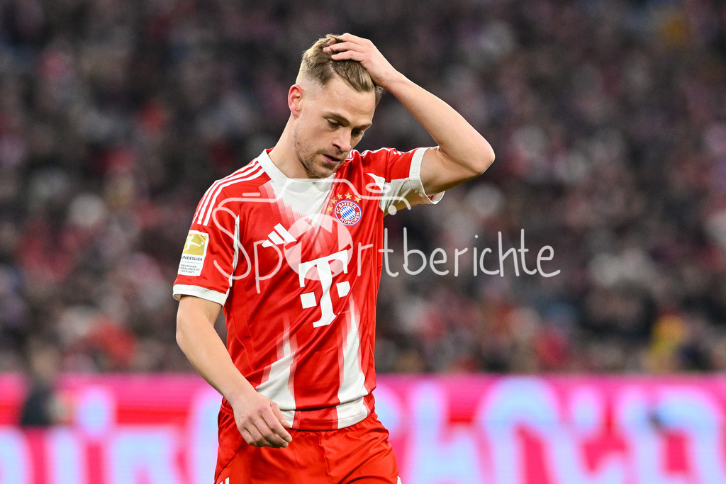 FC Bayern München - TSG 1899 Hoffenheim | MUNICH, GERMANY - 08. FEBRUARY: im Bild Joshua KIMMICH (FC Bayern Munich 6) / Einzelfoto / Freisteller während dem Bundesligamatch zwischen dem FC Bayern München und der TSG 1899 Hoffenheim am 21. Spieltag in der Allianz Arena / DFL REGULATIONS PROHIBIT ANY USE OF PHOTOGRAPHS AS IMAGE SEQUENCES AND/OR QUASI-VIDEO