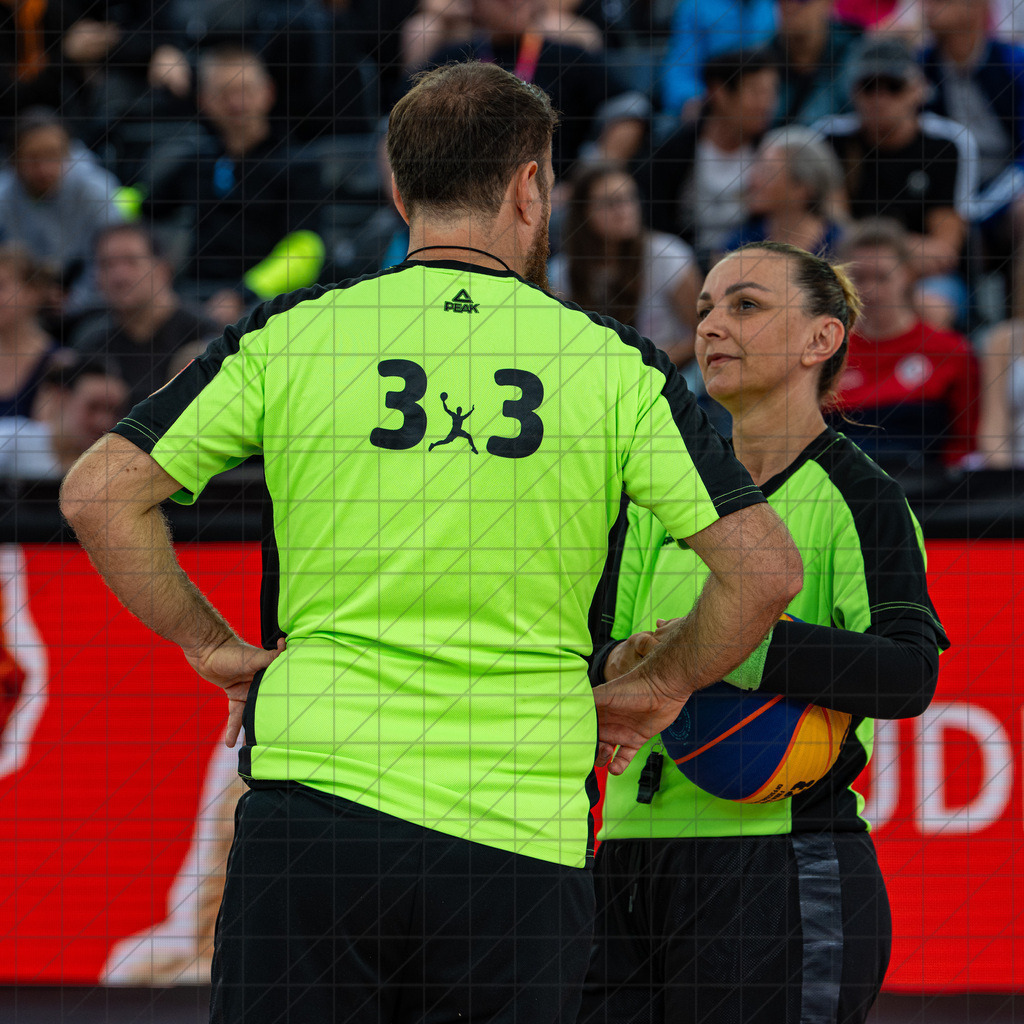 DIE FINALS 2025 | Dt. Meisterschaft 3x3   | Letzte Spiele in der Vorrunde. //  02.08.25: DIE FINALS 2025 | Dt. Meisterschaft 3x3   / Dresden / Deutschland  //   CREDIT:www.bullenfotos.de, Martin König, Hörner Weg 40, D-49078 Osnabrück, +4917663732967 // Nutzung und Weitergabe nur zu den vereinbarten Zwecken. Presseanfragen an Ersteller. Alle Rechte beim Ersteller. Honorierung nach MFM. - Realisiert mit Pictrs.com