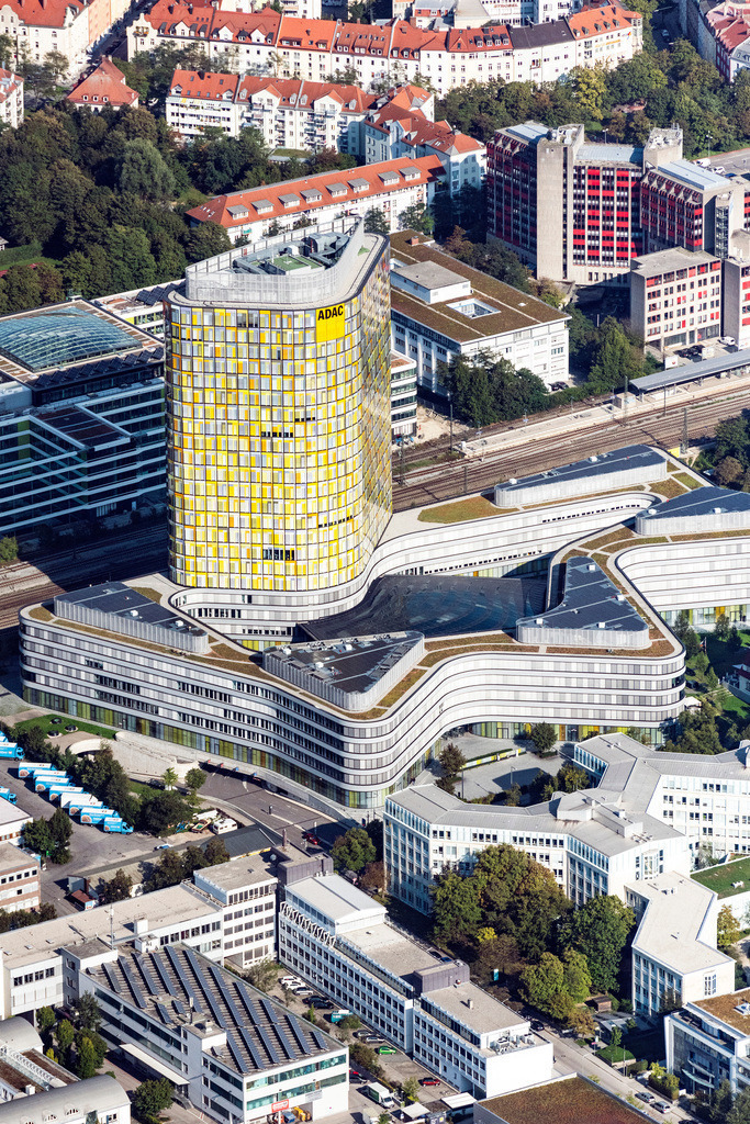 dr__0010315.jpg | MüNCHEN 18.09.2018 Hochhaus- Ensemble ADAC Zentrale im Ortsteil Sendling-Westpark in München im Bundesland Bayern, Deutschland. Weiterführende Informationen bei: ADAC Verlag GmbH,  Ed. Züblin AG,  Karl Westermann GmbH & Co.KG,  NEK ENERGY GmbH,  PERI GmbH Schalung Gerüst Engineering,  Prof. Burkhardt Ingenieure GmbH & Co. KG,  Sauerbruch Hutton,  Stingl GmbH. // High-rise ensemble of ADAC Zentrale in the district Sendling-Westpark in Munich in the state Bavaria, Germany. Further information at: ADAC Verlag GmbH,  Ed. Zueblin AG,  Karl Westermann GmbH & Co.KG,  NEK ENERGY GmbH,  PERI GmbH Schalung Geruest Engineering,  Prof. Burkhardt Ingenieure GmbH & Co. KG,  Sauerbruch Hutton,  Stingl GmbH. Foto: Daniel Reiter