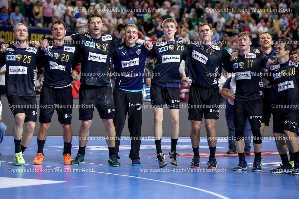 KoeEHF14062501089 | 14.06.2025, Handball, Halbfinale TruckScout24 EHF FINAL4, LANXESS arena Köln, Füchse Berlin - HBC Nantes: Jubel der Füchse Berlin nach dem EInzug  ins Finale. 