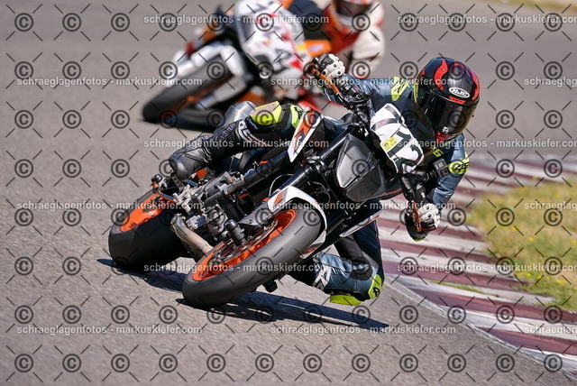 26bt04-0879 | markuskiefer.com - Realisiert mit Pictrs.com
