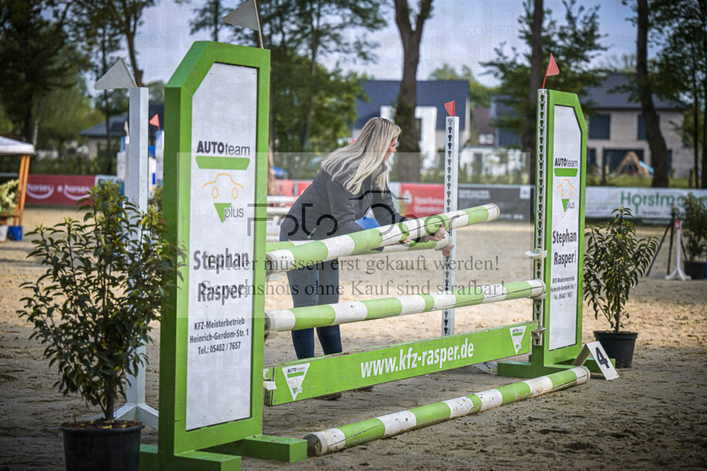 DOS_4181 | Entdecke hochwertige Reitturnierfotos von Foto Oger. Professionell, emotional und authentisch – jetzt Lieblingsmomente im Shop bestellen.Deutschlandweite Turnierfotografie. - Realisiert mit Pictrs.com