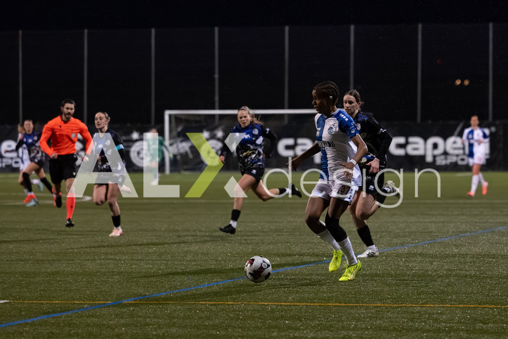 Fußball I Frauen I Saison 2025-2026 I AXA Women's Super League | Women I 14. Spieltag I Grasshoppers Club Zürich - FC Luzern I 14.02.2026 | 37 Sury Lamontana Charon (IT) (GC Zürich) – Angriff - Realisiert mit Pictrs.com