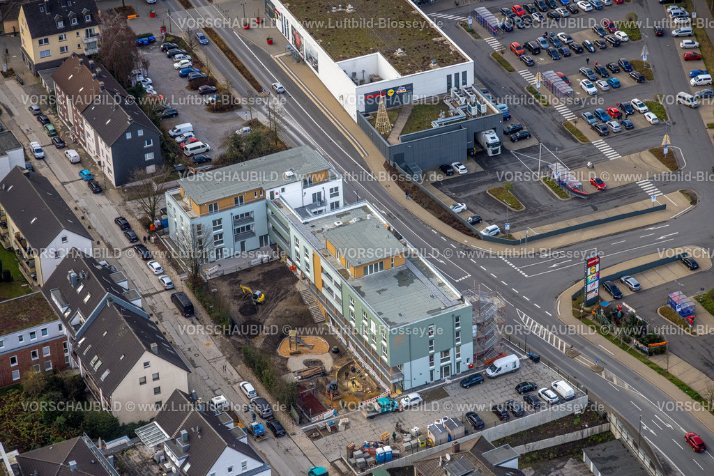 Heiligenhaus251201299 | Luftbild, Baustelle zwischen Westfalenstraße und  LInderfeldstraße,  Neubau Linderfelder Karree Mehrgenerationenhaus mit Kita, Demenz-WG und Seniorenwohnungen, Leubeck, Heiligenhaus, Bergisches Land, Nordrhein-Westfalen, Deutschland
