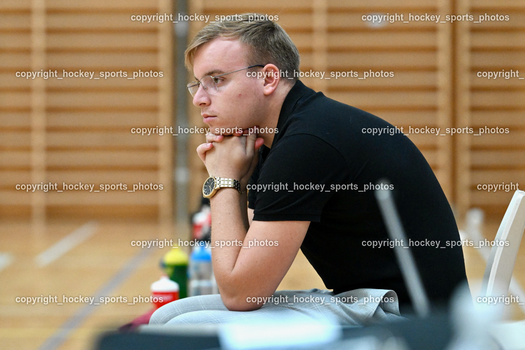 VSV Unihockey vs. Dunai Krokodilok 9.9.2023 | Headcoach VSV Unihockey Jan Blazic