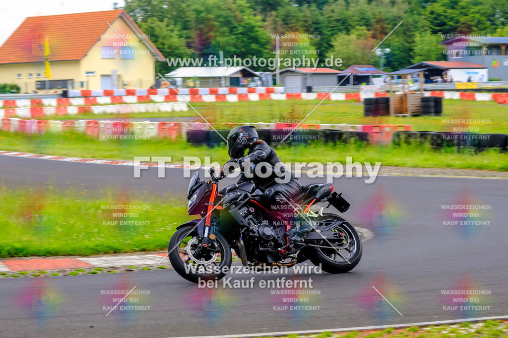 VBK-7904 | Hier findet Ihr Bilder von Touristenfahrten auf der Nürburgring Nordschleife oder von anderen Veranstaltungen die ich besucht habe. Viel Spass beim Durch Schauen 