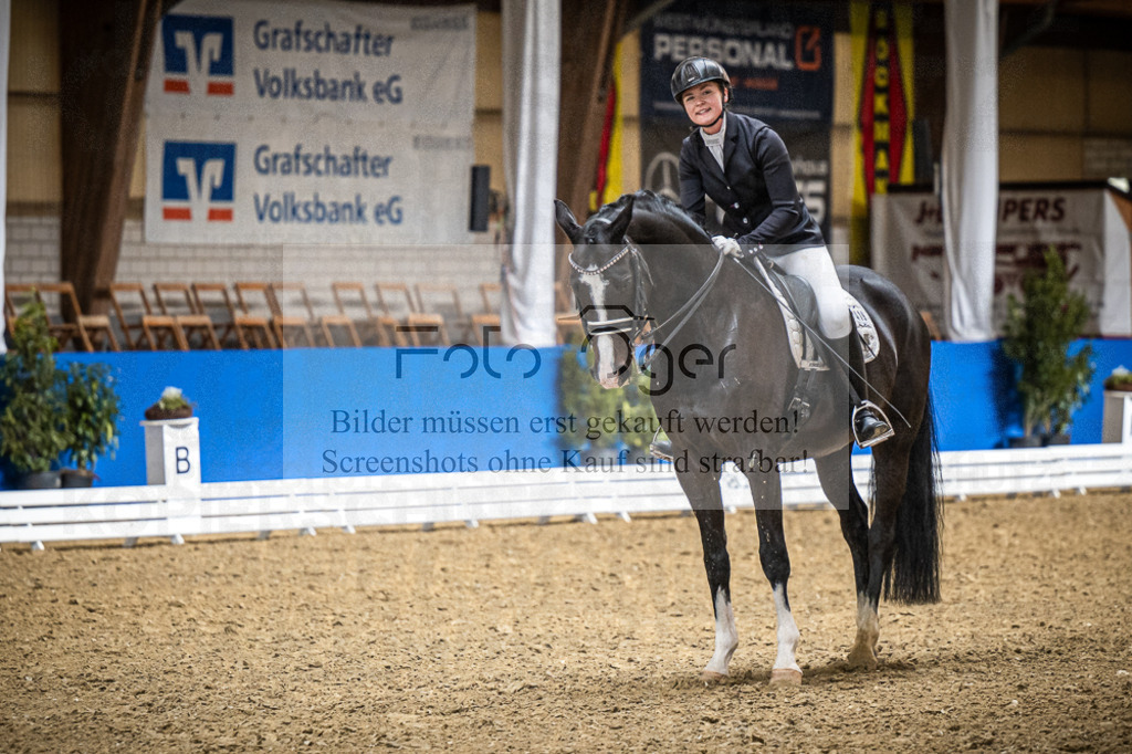 DOS_2651 | Entdecke hochwertige Reitturnierfotos von Foto Oger. Professionell, emotional und authentisch – jetzt Lieblingsmomente im Shop bestellen.Deutschlandweite Turnierfotografie. - Realisiert mit Pictrs.com