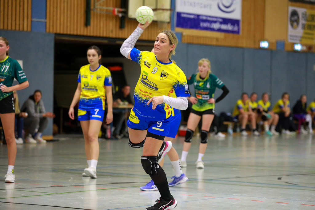 SVN_ SVFriedrichsfeld_141224_071 | Bildergalerie von Sport-Ereignissen aber auch von weiteren spannenden Dingen - nicht nur vom Niederrhein. In Anlehnung an den bekannten Spruch von Hanns Dieter Hüsch heißt das Motto: "Niederrhein ist überall".  - Realisiert mit Pictrs.com